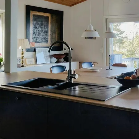 With Views Of The Oslofjord On Nesodden Ferienhaus *